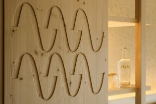 Brand strategy, brand architecture, naming, visual identity, web design